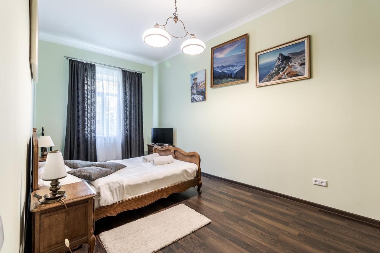 Modern Chaikovskogo Apartment Leopoli Esterno foto