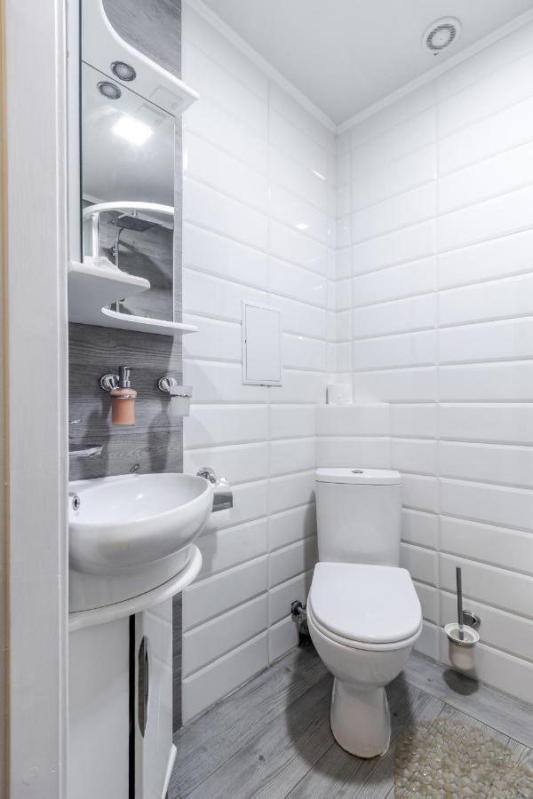 Modern Chaikovskogo Apartment Leopoli Esterno foto